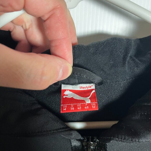 Puma black hoody - Picture 2 of 4